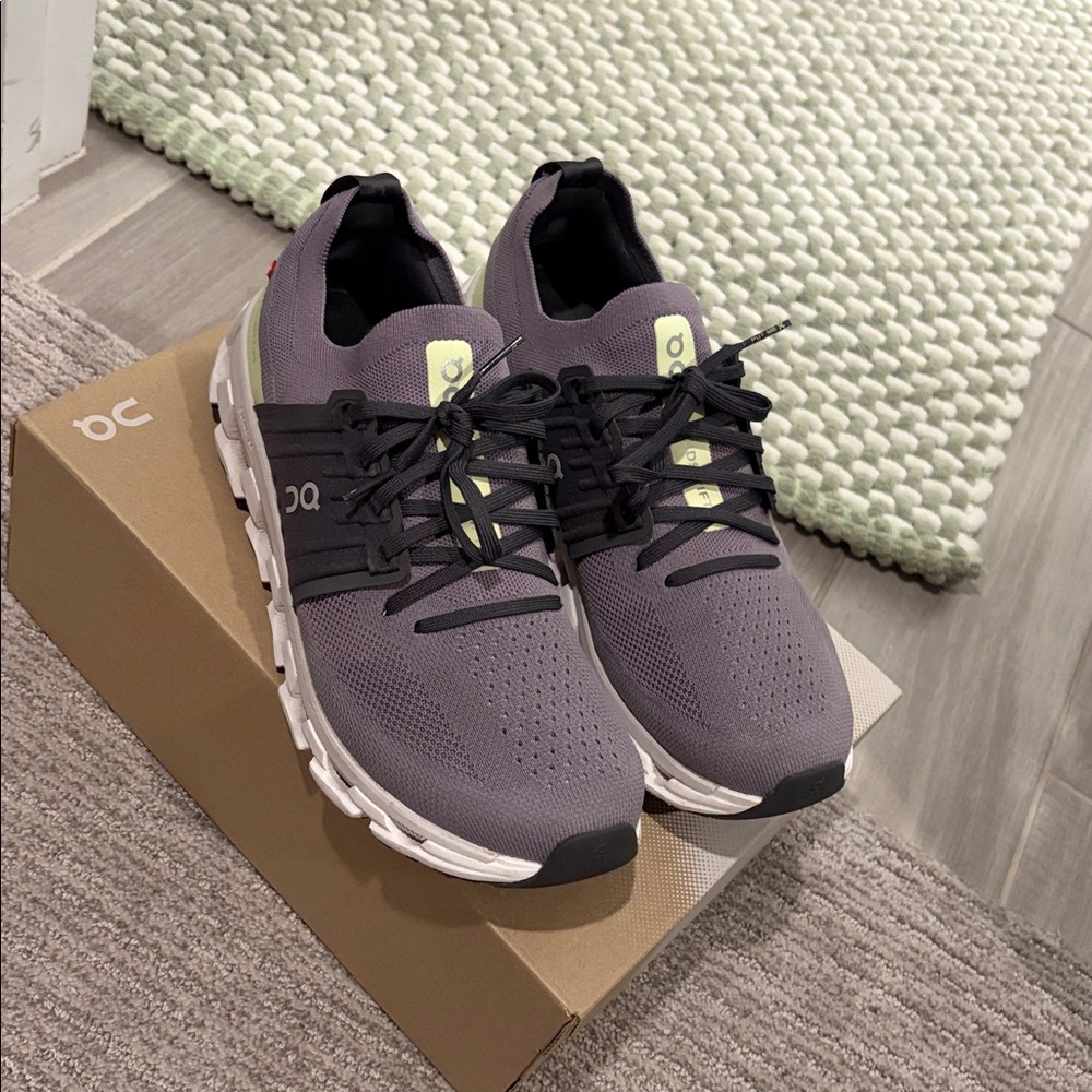 ON cloudswift 3 men’s running shoes size US 9.5/EU 43/UK9
